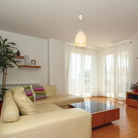 Vakantiehuis Cozy In Umag With Wifi *