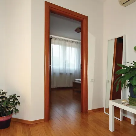 Vakantiehuis Cozy In Umag With Wifi Murine